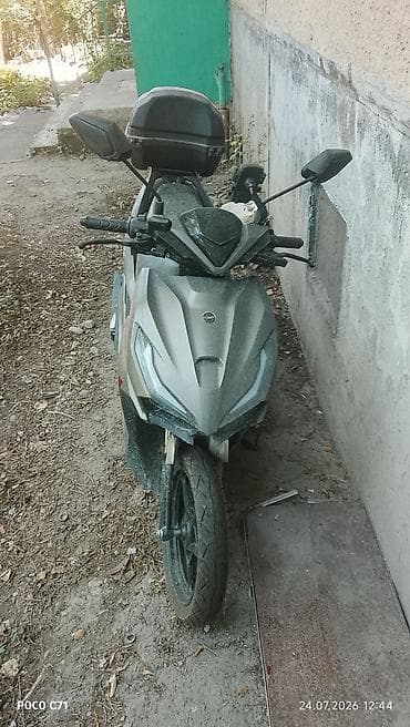 Скутер S2 150куб. см (бензиновый), городской имеется Государственная at lalafo.kg Скутер S2 150куб. см (бензиновый), городской имеется Государственная