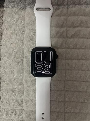 Apple Watch Series 7 (алюминий, GPS) - Размер корпуса: 45 мм - Цвет — 4