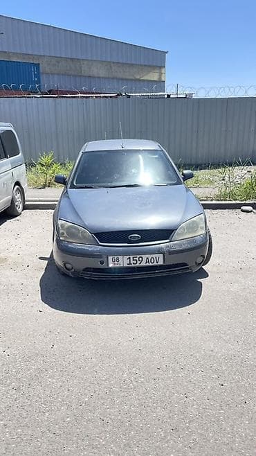 айнек рамка: Ford Mondeo: 2007 г., Седан — 1