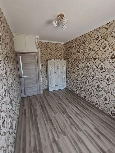 4 ком квартира: 3 комнаты, 62 м², 105 серия, 3 этаж — 3