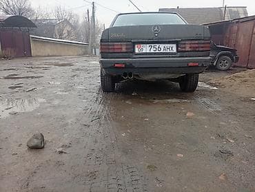 бампер на 124 мерс: Mercedes-Benz 190: 1987 г., 2.3 л, Ручные, Бензин, Седан — 2