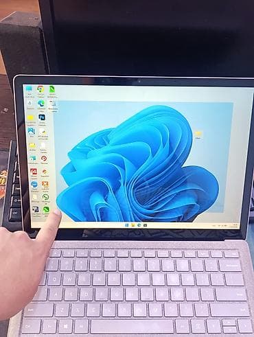 Microsoft Surface Laptop 2 Характеристики: - Экран 13.5" PixelSense с