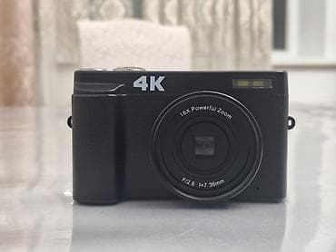 Компактная цифровая камера с записью видео 4K и 16x Powerful Zoom. В