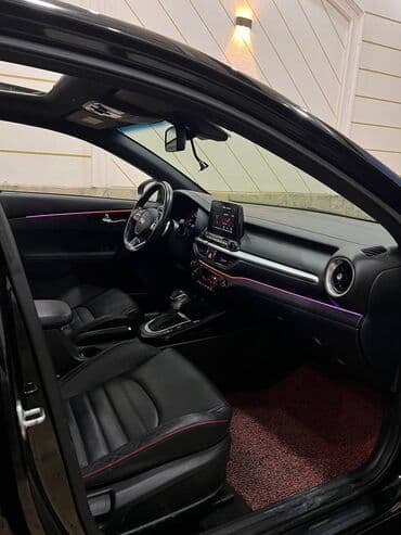 кузов автомобиля: Kia K3: 2019 г., 1.6 л, Автомат, Бензин, Хэтчбэк — 8