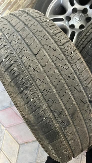 Комплект колес с шинами для SUV/пикапа. - Размер шин: 265/65 R17 - — 2