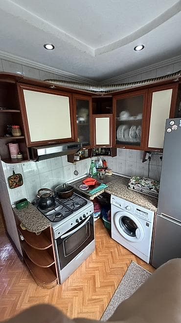 зеленый городок: 3 комнаты, 60 м², Индивидуалка, 3 этаж, Евроремонт — 2