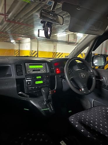 honda strem: Toyota Corolla: 2003 г., 1.5 л, Автомат, Бензин, Минивэн — 6