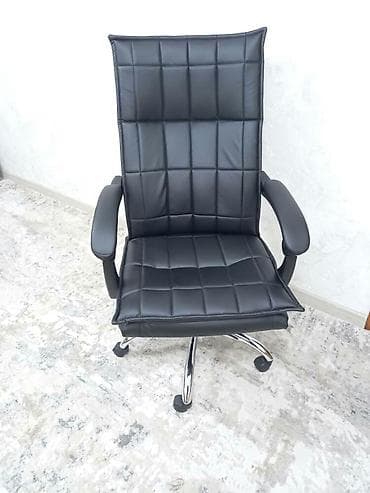 Продаю офисное кресло at lalafo.kg Продаю офисное кресло