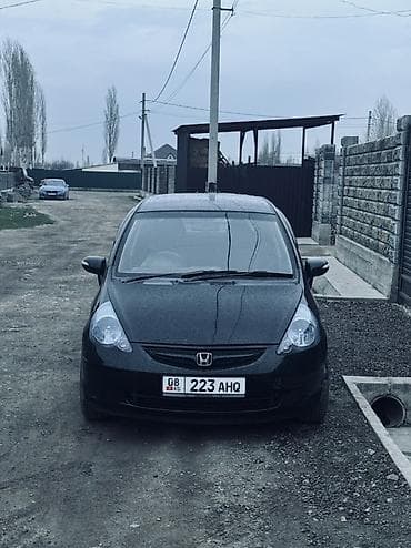 Продажа авто: Honda Fit: 2004 г., 1.5 л, Вариатор, Бензин, Хэтчбэк — 2