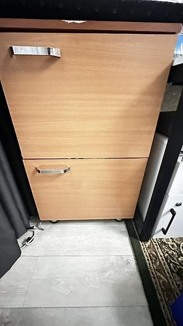 комод с зеркалом бу: Набор для дома: напольное зеркало, тумбочка и масляный обогреватель — 5