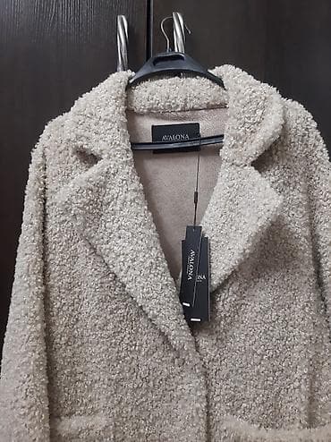 шикарн: Продаю шикарную новую тедди шубку люкс качества! Размер s подойдёт на — 3