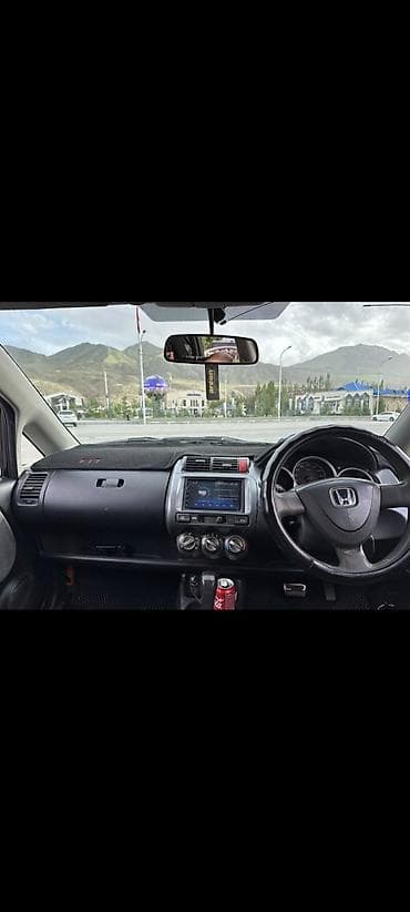 авто в рассрочку гибрид: Honda Fit: 2003 г., 1.3 л, Вариатор, Бензин — 1