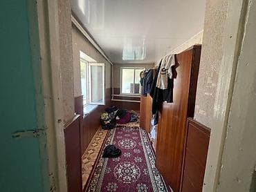 модульный жом: Продаётся дом с большим двором и хозяйственными постройками. Основные — 6
