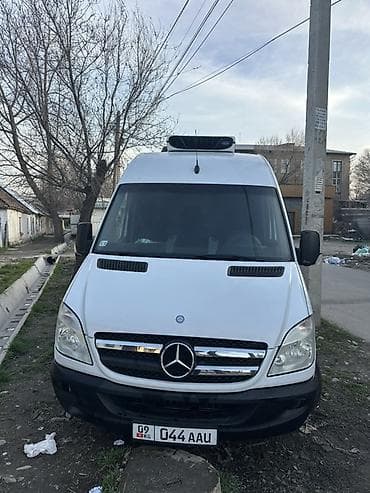 стол холодильный: Рефрижераторный фургон Mercedes‑Benz Sprinter (длинная база, высокий — 1