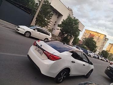 su 7: Toyota Vios: 2018 г., Седан — 3
