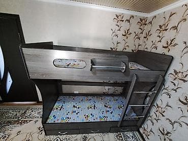 двухъярусные кровати детские: Двухъярусная детская кровать, Б/у, Другой материал, цвет - Коричневый — 5