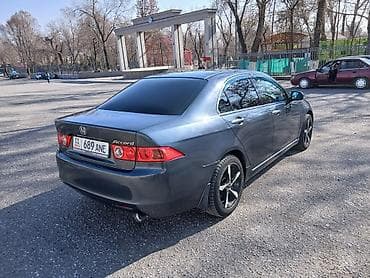 audi q3: Honda Accord: 2003 г., 2 л, Типтроник, Бензин, Седан — 5