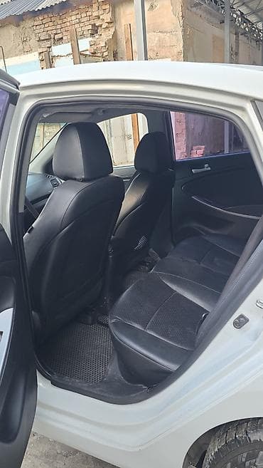 hyundai accent 2004: Hyundai Accent: 2019 г., 1.4 л, Автомат, Бензин, Седан — 9
