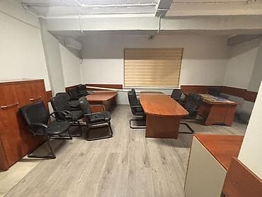 red centr: Аренда офисов, 80 м², В жилом комплексе, С отдельным входом, С отдельным сан узлом, 1 линия — 1