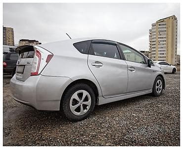 highlander 2003: Toyota Prius: 2012 г., Вариатор, Гибрид, Лифтбек — 5
