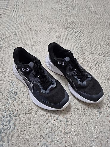 джаны джер: Кроссовкалар, 39, & Other Stories, Колдонулган, түсү - Кара, Өзү алып кетүү, Акылуу жеткирүү — 4