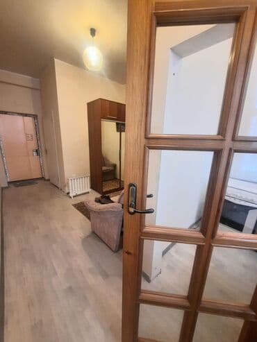 Кыймылсыз мүлк: 1 бөлмө, Менчик ээси, Чогуу жашоосу жок, Толугу менен эмереги бар — 5