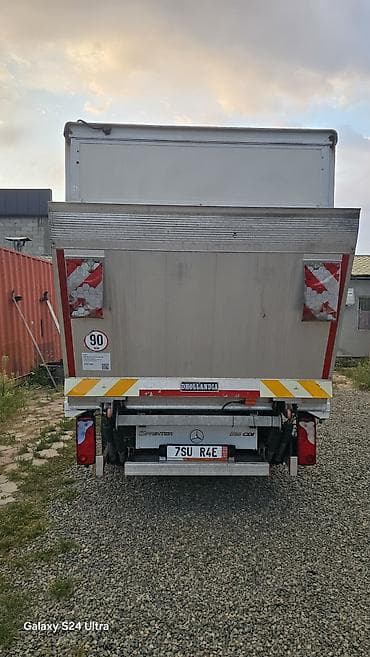 серый спринтер: Mercedes-Benz Sprinter 516 sdi Характеристики: - Первая регистрация — 10