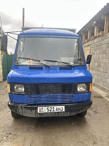 средний кузов 2 скат: Легкий грузовик, Mercedes-Benz, 2 т, Б/у — 1