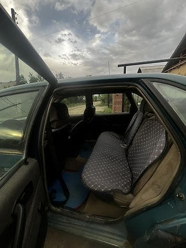 Volkswagen: Volkswagen Passat: 1992 г., 1.8 л, Механика, Бензин, Седан — 6