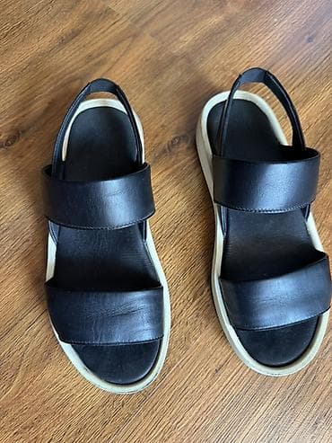 Босоножки, 37.5, & Other Stories, Б/у, цвет - Черный, Платная доставка at lalafo.kg Босоножки, 37.5, & Other Stories, Б/у, цвет - Черный, Платная доставка