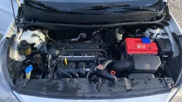 мухобойка авенсис: Hyundai Solaris: 2014 г., 1.4 л, Автомат, Бензин, Хэтчбэк — 10