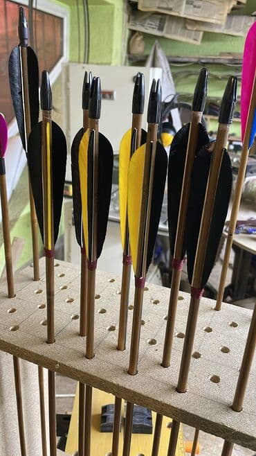 купить прикормочный кораблик для рыбалки: Бамбуковые стрелы 400 сом Деревянные стрелы 300 сом Карбон — 1