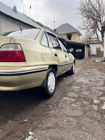 Транспорт: Daewoo Nexia: 2007 г., Механика, Бензин, Седан — 7