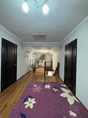 Аренда домов: 🚨 Срочная продажа! Дом в районе ж/м Кара-Жыгач 🏡 Площадь дома — 165 м² — 2