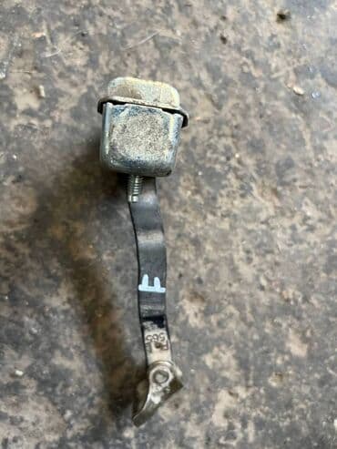 двери жигули: Toyota Raum ограничитель двери, Тойота Раум дверной ограничитель — 1