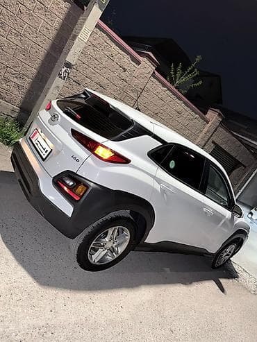 яркие: Hyundai Kona: 2017 г., 1.6 л, Автомат, Дизель, Кроссовер — 3