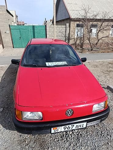 Volkswagen: Volkswagen Passat: 1988 г., 1.8 л, Механика, Бензин, Седан — 3