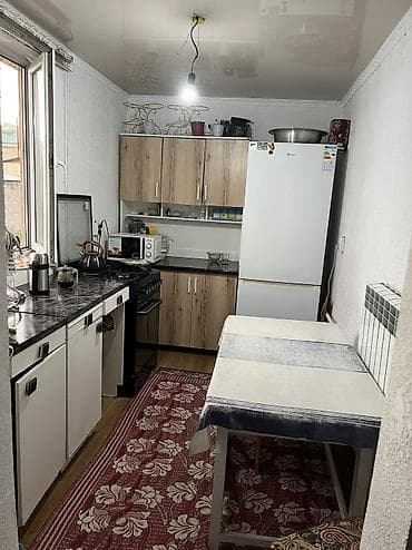 дом сокулук: Продается дом с участком 2 комнатная + кухня и сан.узел, есть 2 сарая — 5