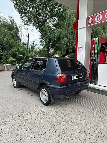 панель гольф 3: Volkswagen Golf: 1993 г., 1.6 л, Механика, Бензин, Хэтчбэк — 1