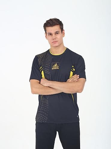 Личные вещи: Мужская спортивная футболка с коротким рукавом ADIDAS RINSEE — 7