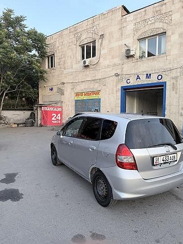 авто вит: Honda Fit: 2002 г., 1.3 л, Вариатор, Бензин, Хэтчбэк — 4