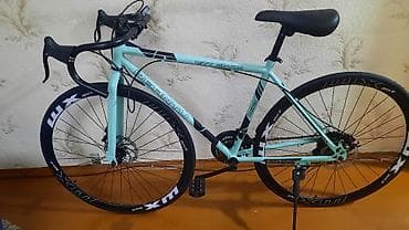 fixed gear: Шоссейный велосипед, Trinx, Рама M (156 - 178 см), Б/у — 1