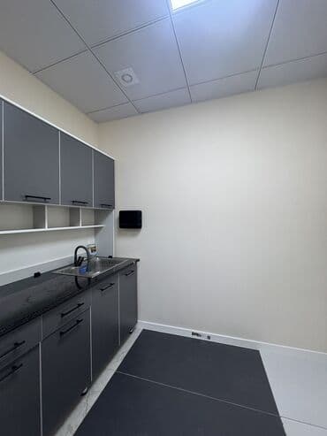 бизнес дом бишкек: Ижарага берем Офистик, 100 м², Турак комплексинде, 1-катар, Өзүнчө ашканасы менен, Өзүнчө кире бериши менен — 4