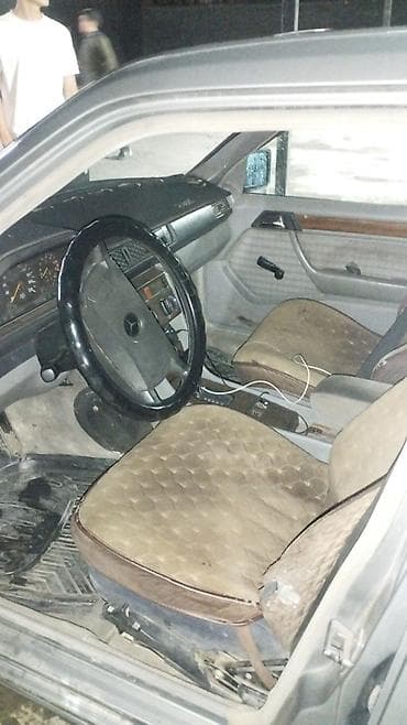 sprinter bazar: Mercedes-Benz W124: 1986 г., 2.3 л, Автомат, Бензин, Седан — 3