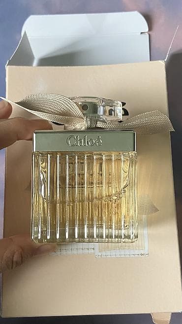 chanel blue: Chloé Eau de Parfum — женская парфюмерная вода в коробке бренда Chloé — 3