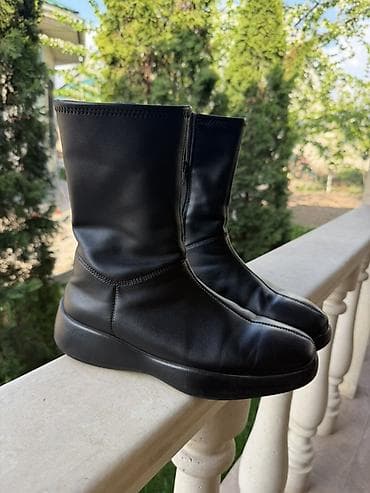 сапоги для девушек: Женские полусапоги черные - Материал верха: гладкая экокожа. - — 1