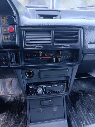 mazda attenza: Mazda 323: 1990 г., 1.6 л, Механика, Бензин, Универсал — 8