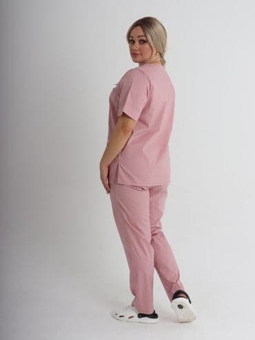 Тонометры: Мед костюм "Женева" -Очень красиво сидит -Имеет приталенный силует — 8