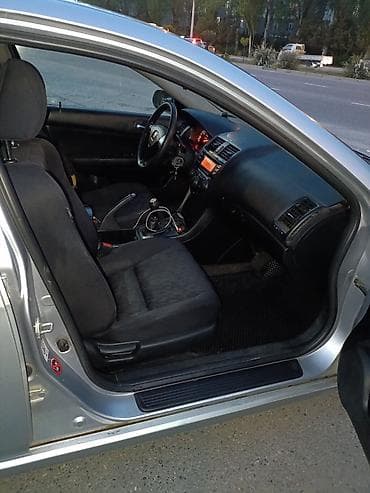 акорд европеец: Honda Accord: 2002 г., 2 л, Седан — 8