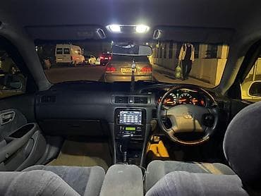 01: Toyota Camry: 2000 г., 2.5 л, Автомат, Бензин, Седан — 6